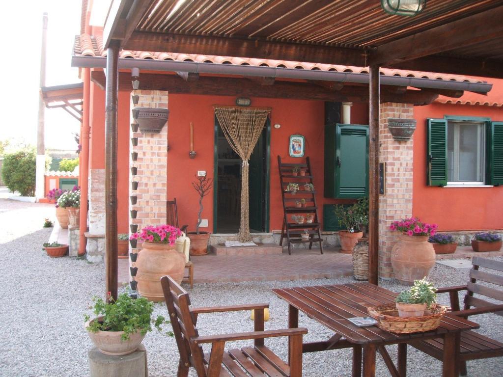La Locanda Country House Borgo Montenero ภายนอก รูปภาพ