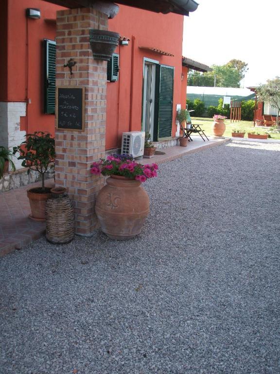 La Locanda Country House Borgo Montenero ภายนอก รูปภาพ